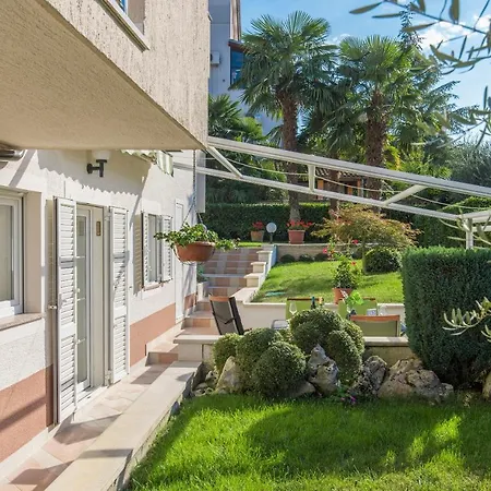 Petra Premium Porec