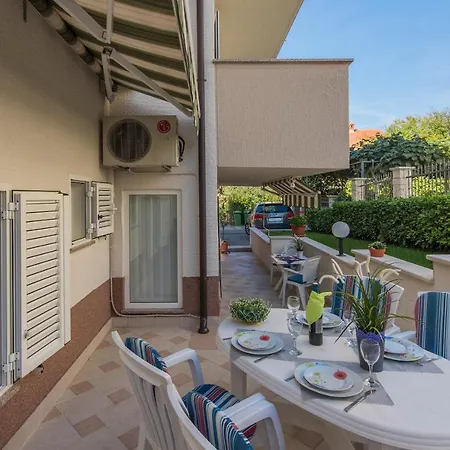 Petra Premium Apartament Poreč